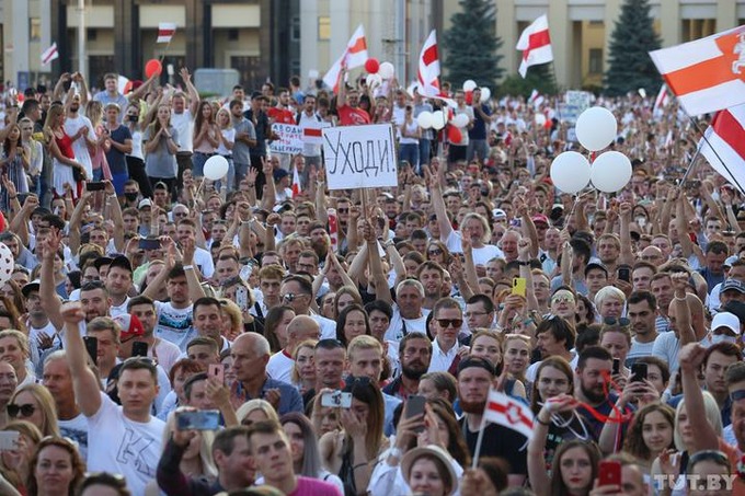 Более 200 протестующих задержали в Белоруси