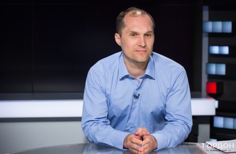 Юрий Бутусов: Операция детективов НАБУ по задержанию замглавы ОП Олега Татарова