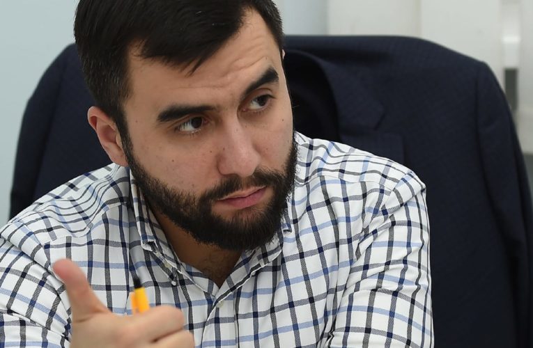 Арсен Жумаділов: неприємно, коли країну і всіх платників податків тримають за дурнів