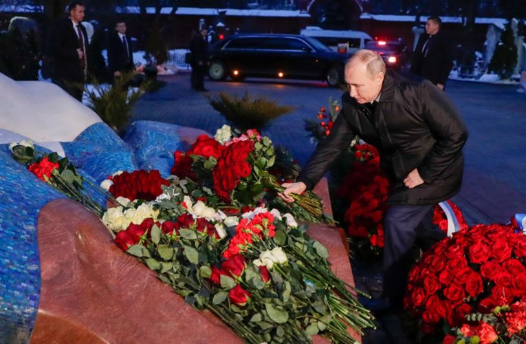 Путін у Єльцина: Кремль готується до транзиту