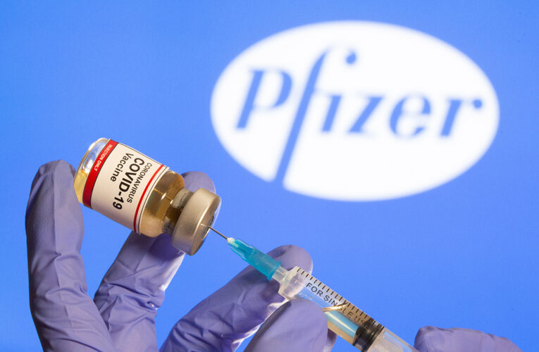 Риск тромбоза от Pfizer и Moderna назвали равным с AstraZeneca