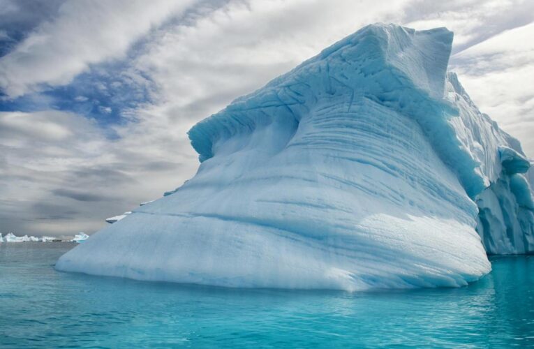 Ученые предрекли обрушение в море трети шельфовых ледников Антарктики