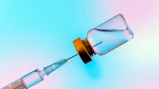 Зарубежные фармгиганты объявили о прорыве в создании новой вакцины от коронавируса