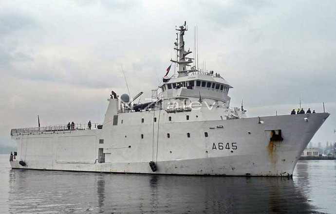 Разведывательный корабль ВМС Франции вошел в Черное море