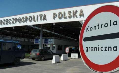 Более 500 фальшивых COVID-сертификатов из Украины выявили пограничники Польши