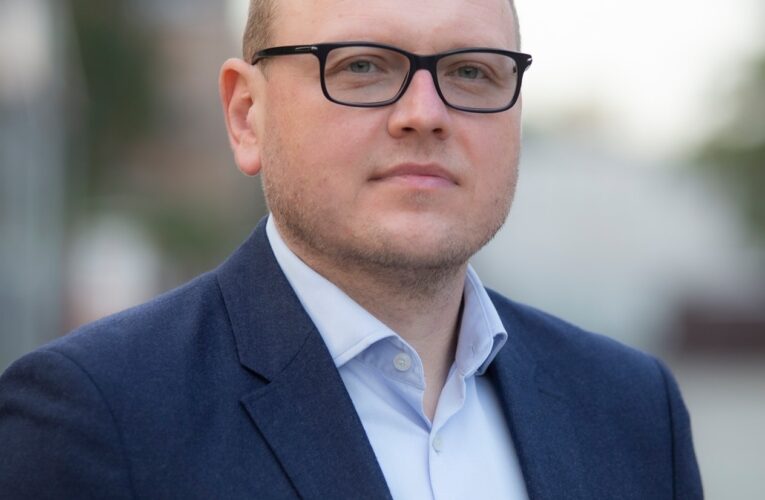 Міхайло Бесараб: дехто чомусь не бачить проблеми в тому, що меморіальний комплекс про Голокост у Києві зводиться за гроші Путіна