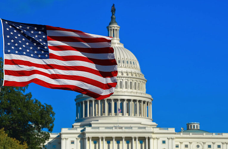 США открывают границы для туристов более 30 стран