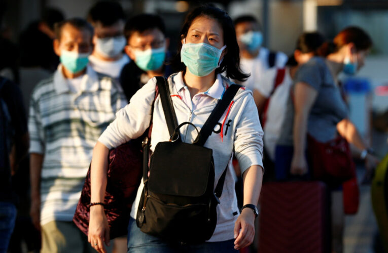 Власти Сингапура отказались оплачивать лечение заболевших коронавирусом антивакцинаторов