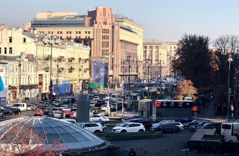 В центре Киева ограничат движение автомобилей до декабря