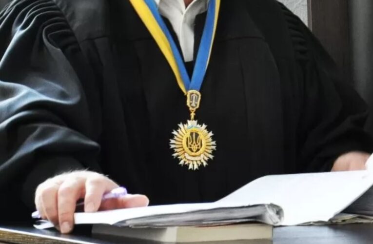 Зеленский назначил восьмерых судей