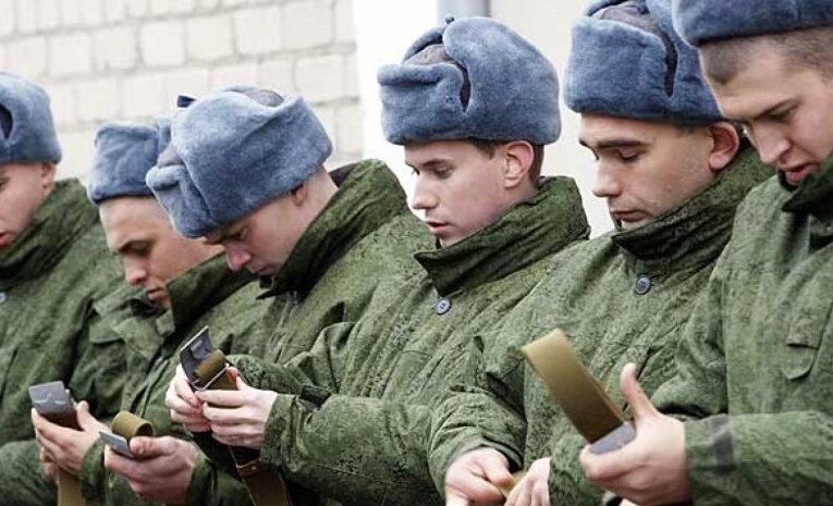 Оккупанты объявили сбор военнообязанных в Крыму