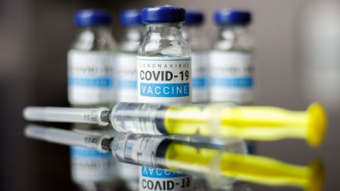 В Минздраве назвали количество вакцин от коронавируса, которые получит Украина в 2022 году