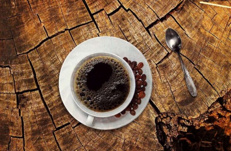 Медики рассказали, чем опасно чрезмерное употребление кофе для здоровья