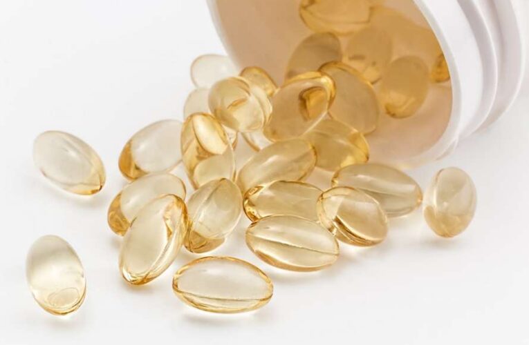 Как правильно принимать витамин D, рассказали врачи