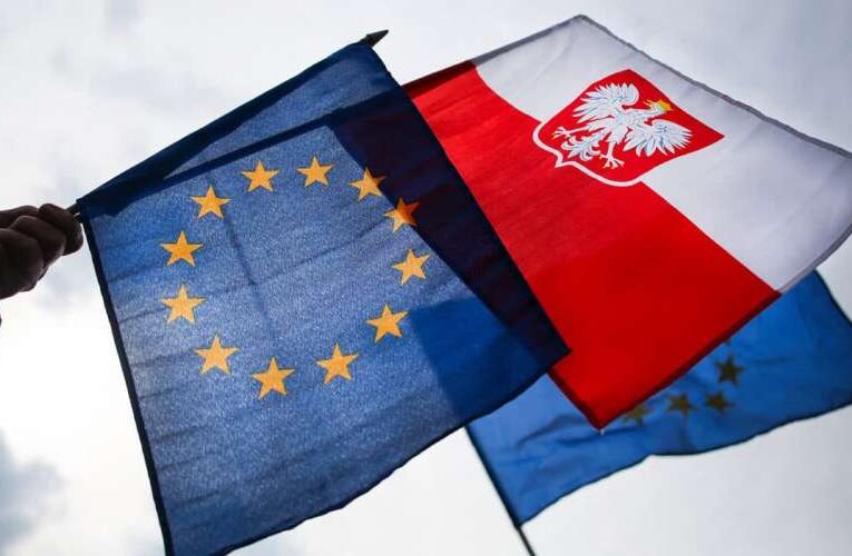 ЕС обязал Польшу заплатить многомиллионный штраф