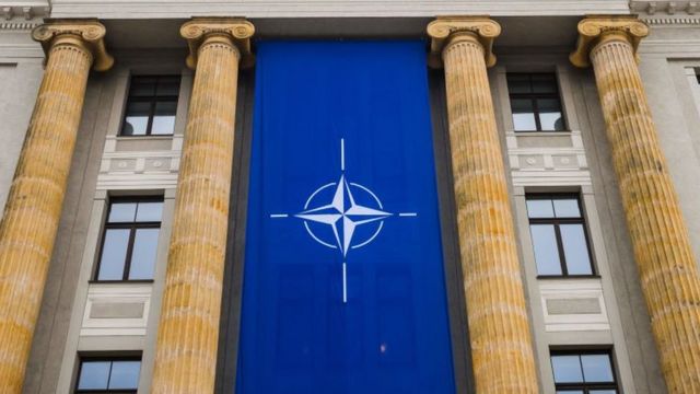 НАТО может созвать экстренный саммит по Украине