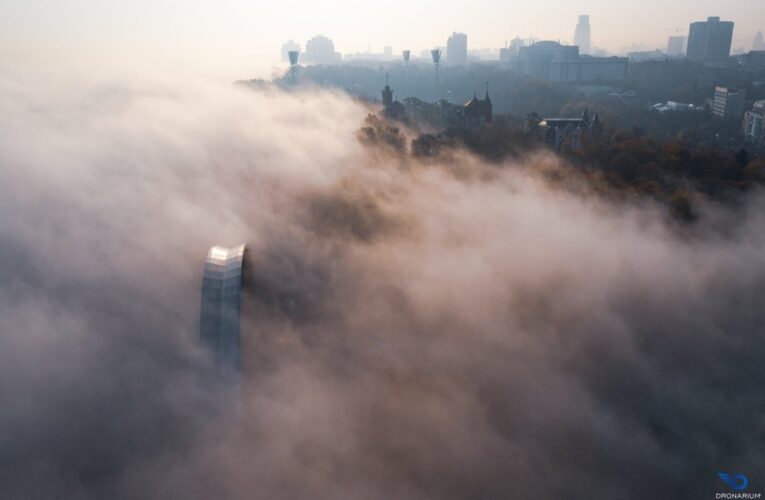 Из-за пожаров после авиаударов в Киеве наблюдается загрязнение воздуха