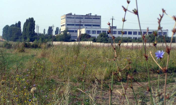 Российские захватчики залезли на Желатиновый завод в Лисичанске
