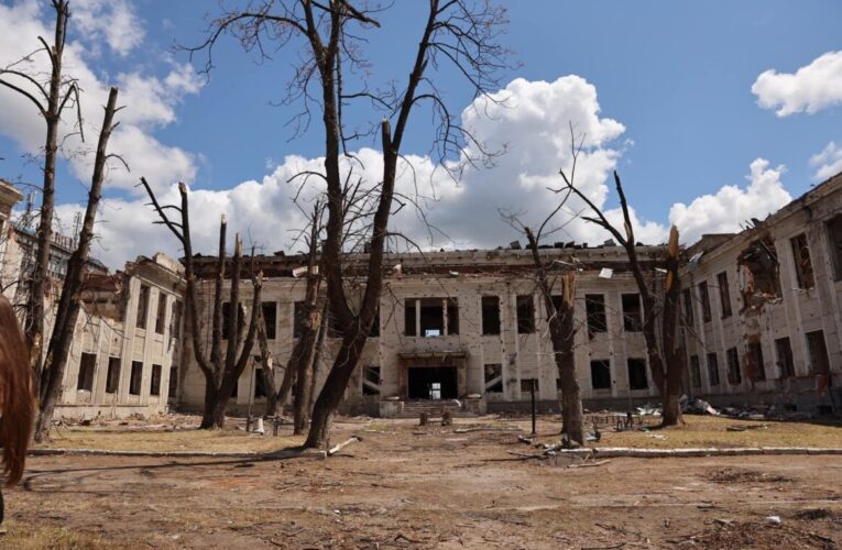 Зруйнований російськими окупантами Будинок офіцерів у Вінниці відновлять іноземці