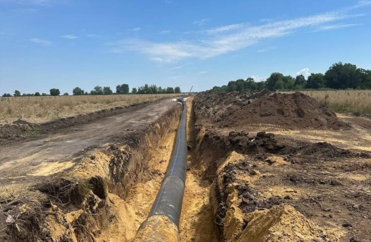 Розпочалося будівництво магістральних водогонів для територій, які постраждали внаслідок теракту на Каховській ГЕС