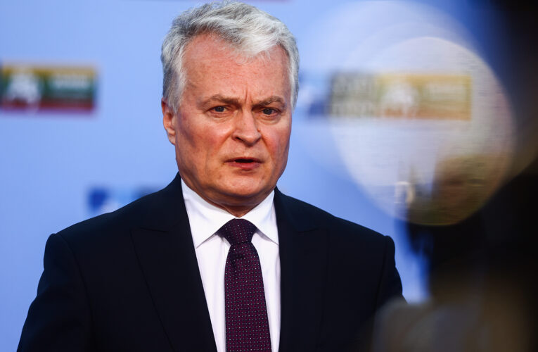 Президент Литви прибув з візитом до Києва