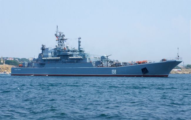 ГУР показало знищення російського корабля «Цезар Куніков»