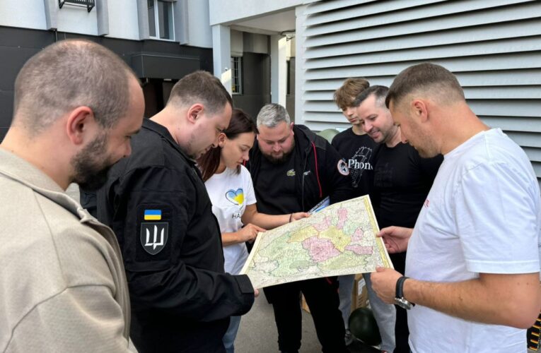 Високотехнологічне військове обладнання для ГУР передали БФ «Надія» разом з партнерами